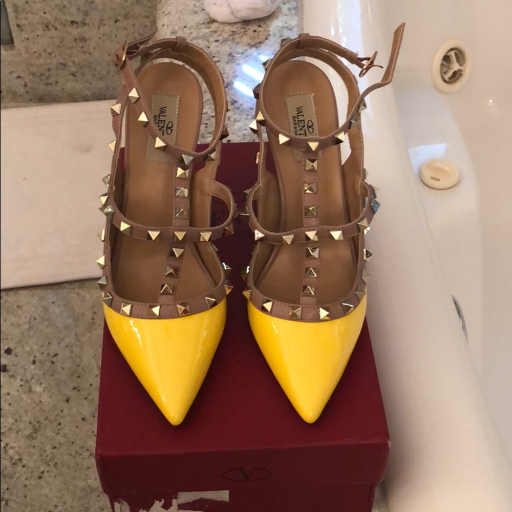 Valentino Rockstuds